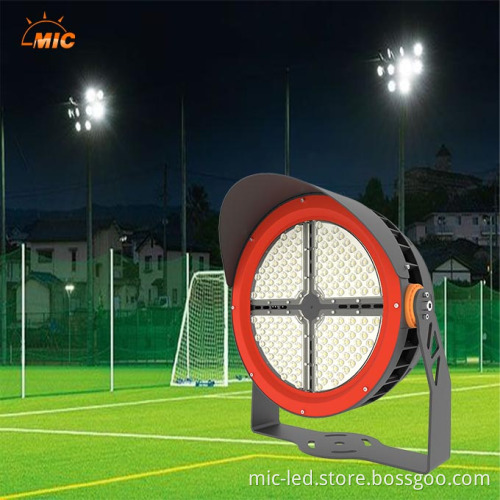 Factory Manufacture LED Sports Stadium Light 300W 400W 600W - Outdoor Football Halogen Flood Light" 

However, considering typical SEO practices and to make it more concise while retaining key information, you might consider:

"LED Sports Stadium Light 30